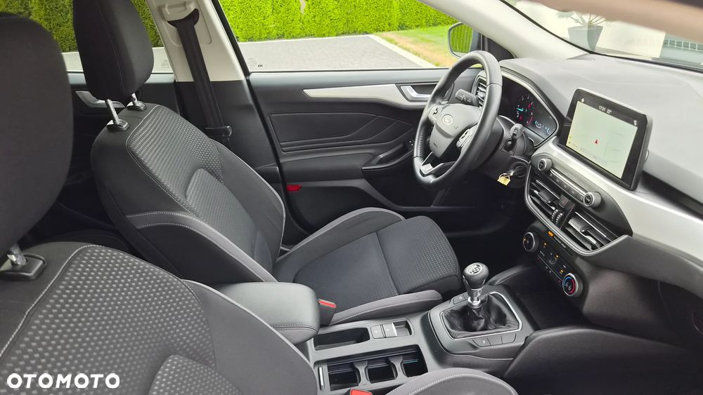 Ford Focus 1.5 EcoBlue Start-Stopp-System TITANIUM STYLE - 14