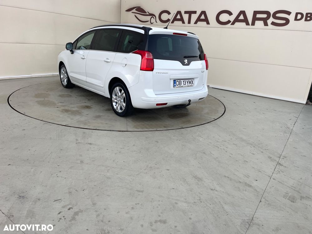 Peugeot 5008 - 11