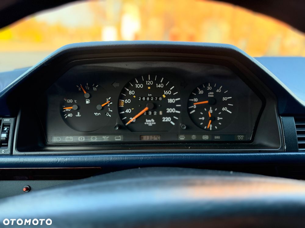 Mercedes-Benz W124 (1984-1993) - 19