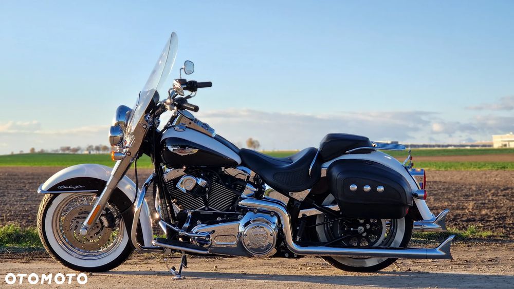Harley-Davidson Softail Deluxe - 1