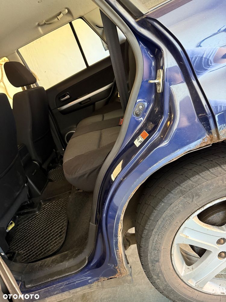 Suzuki Grand Vitara 1.9 DDiS Comfort - 10