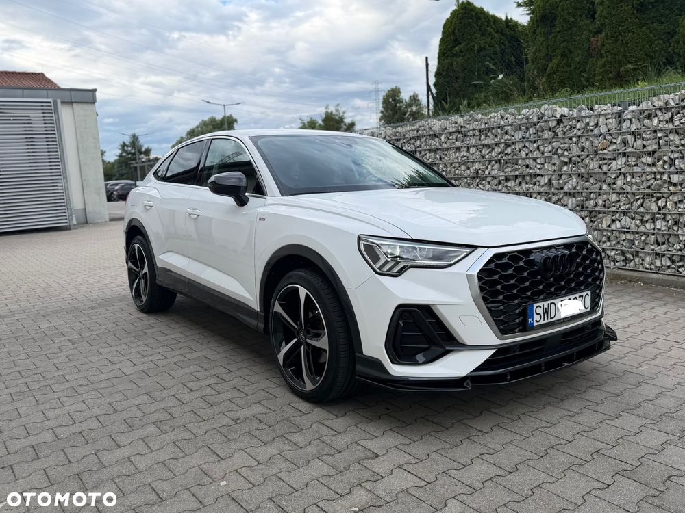 Audi Q3 2021 photo 3