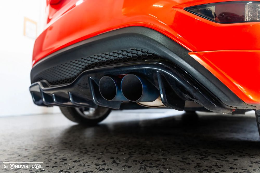 Ford Fiesta 1.6 T ST - 18