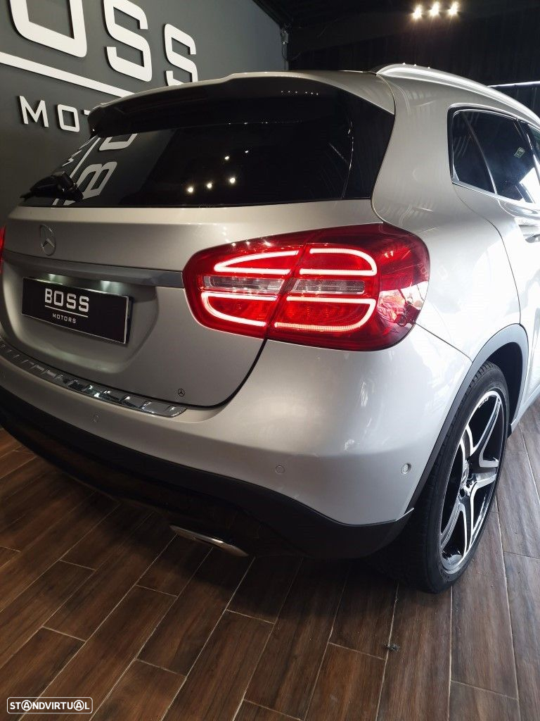 Mercedes-Benz GLA 200 CDi Urban Aut. - 13