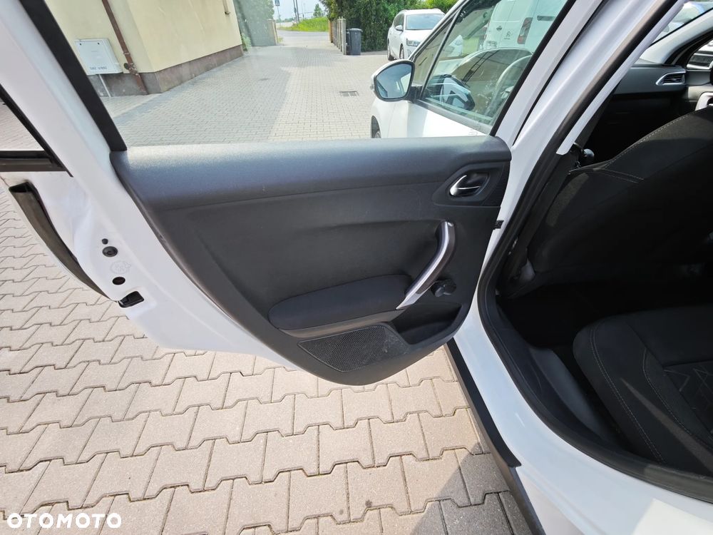 Peugeot 2008 120 VTI Active - 24