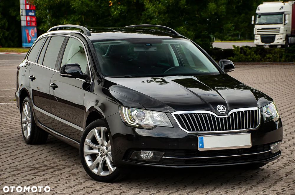 Skoda Superb 2.0 TDI Green tec DSG Elegance - 12