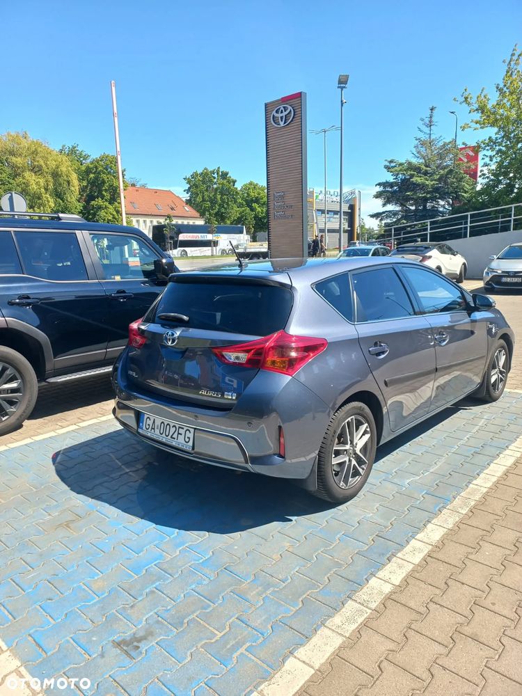 Toyota Auris 1.8 HSD Luna - 6
