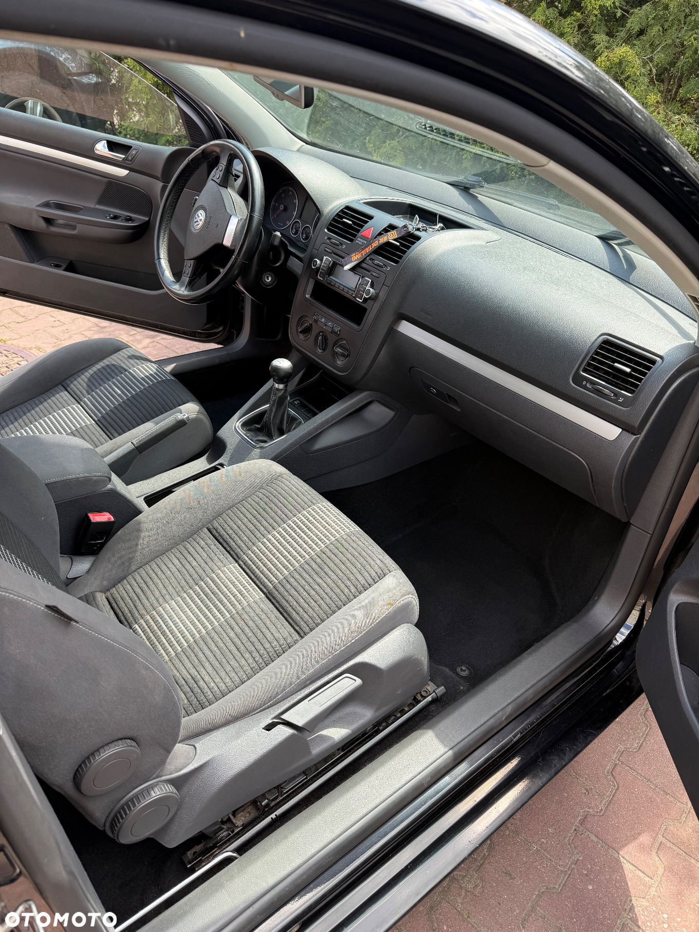 Volkswagen Golf V 2.0 TDI Sportline - 5