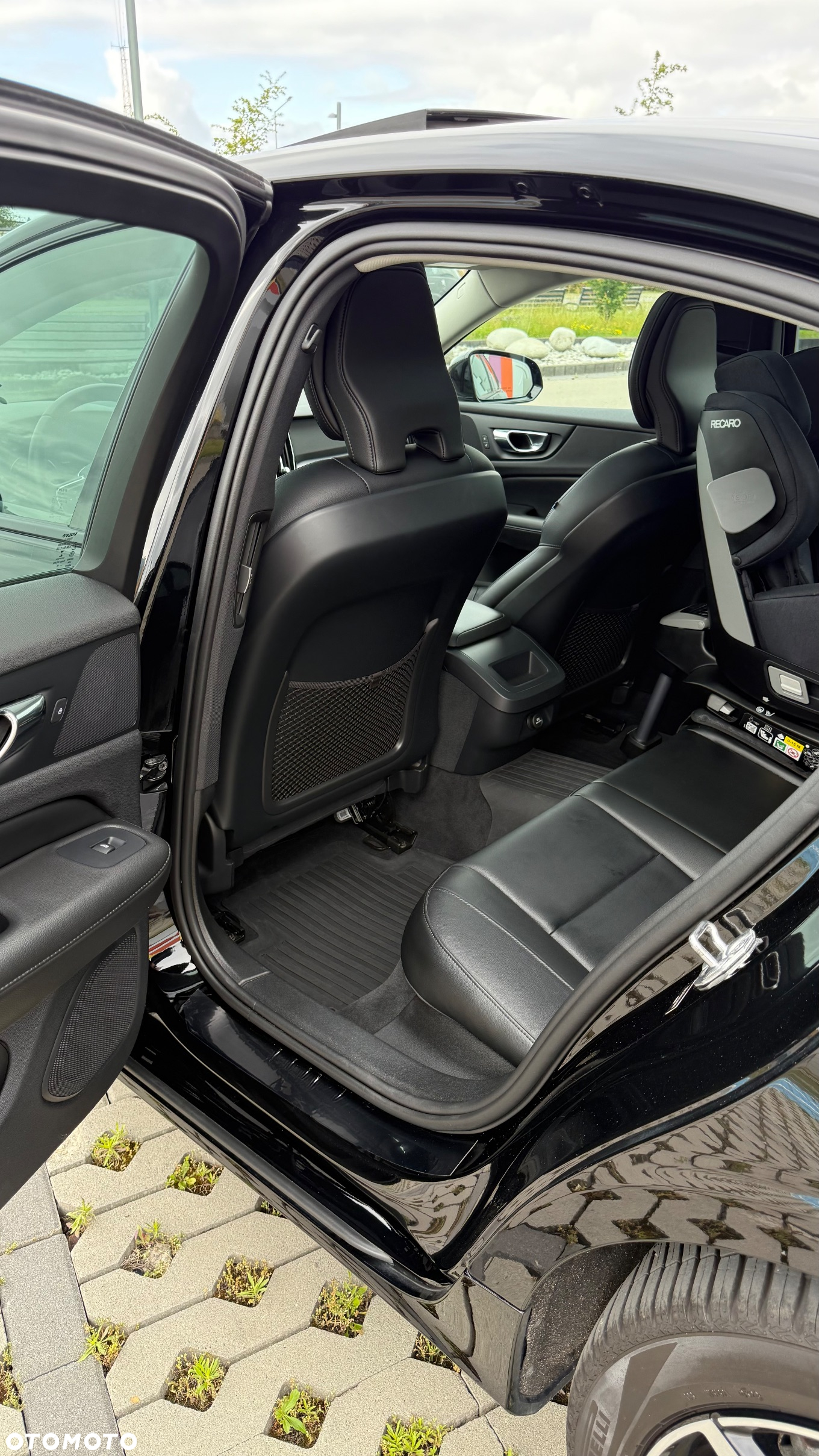 Volvo S60 T6 AWD Momentum Pro - 14