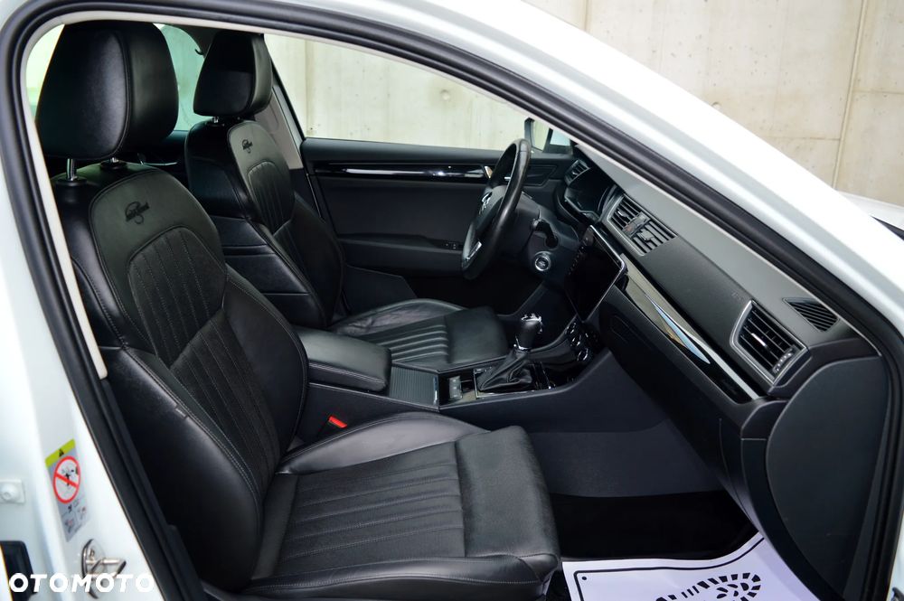 Skoda Superb 2.0 TDI 4x4 DSG L&K - 10