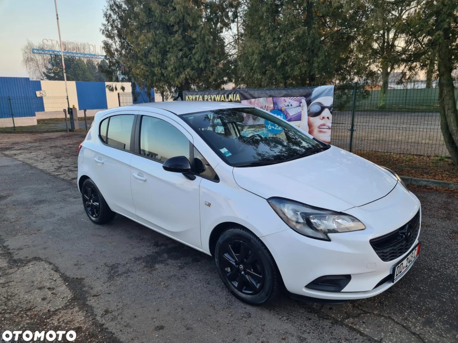 Opel Corsa 1.4 Color Edition - 1