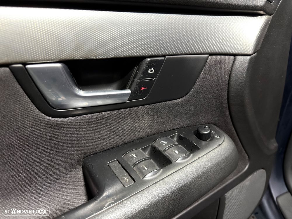 Audi A4 1.9 TDI m5 Sport - 8