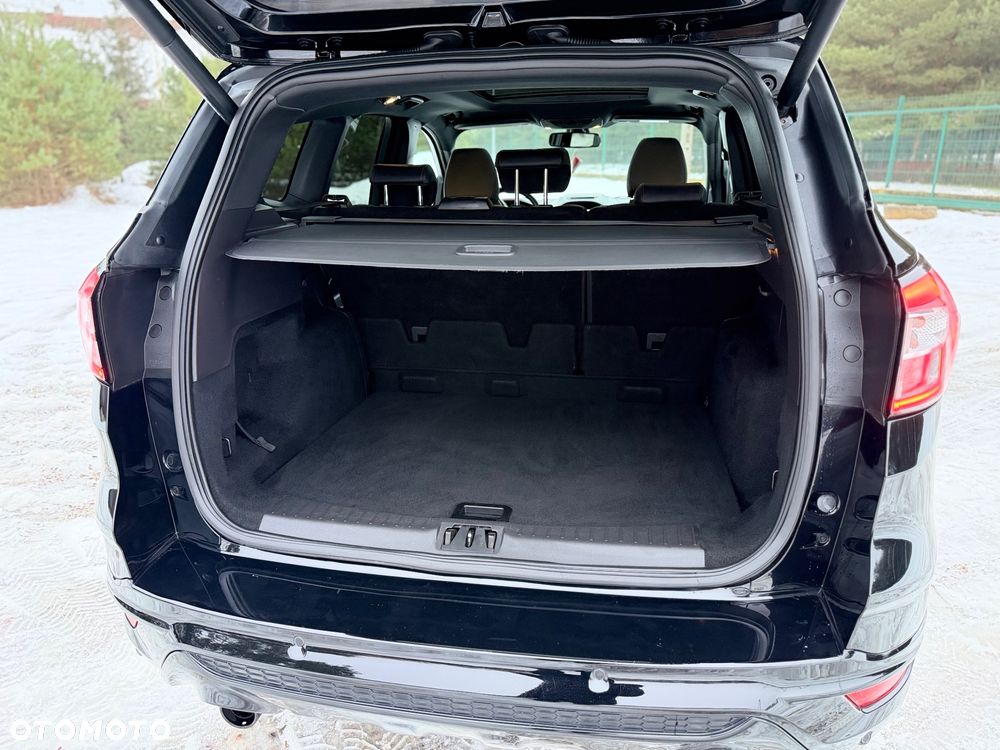 Ford Kuga 1.5 EcoBoost 2x4 ST-Line - 11