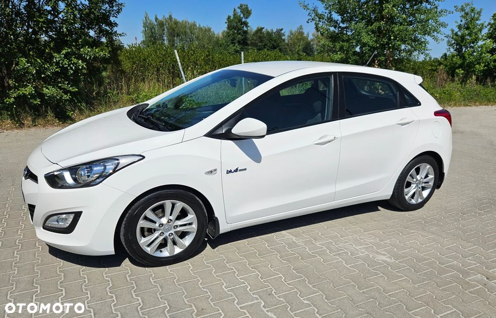 Hyundai i30 blue 1.6 CRDi Style - 2