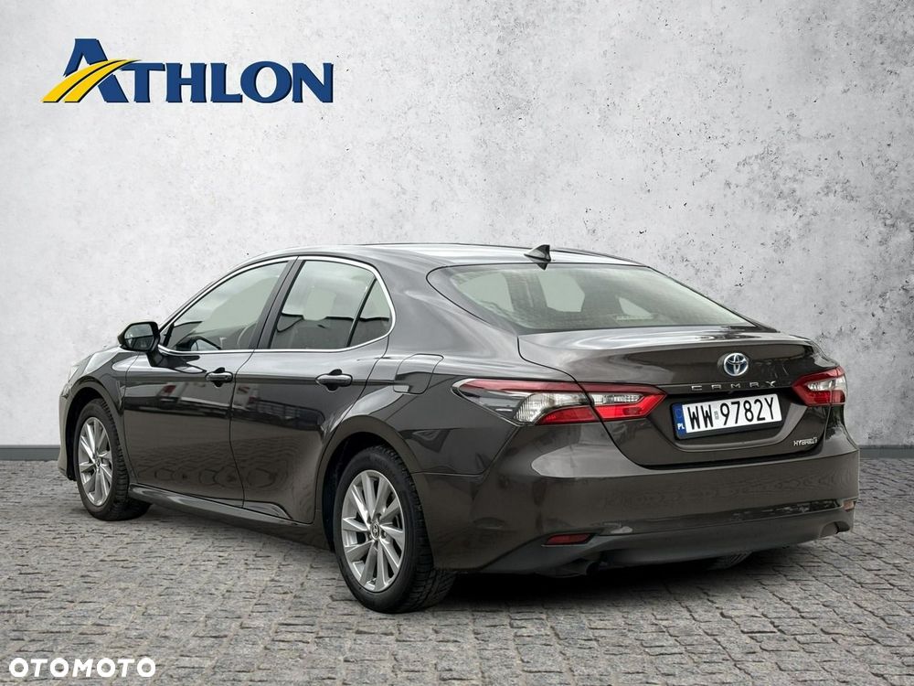 Toyota Camry 2.5 Hybrid Comfort CVT - 3
