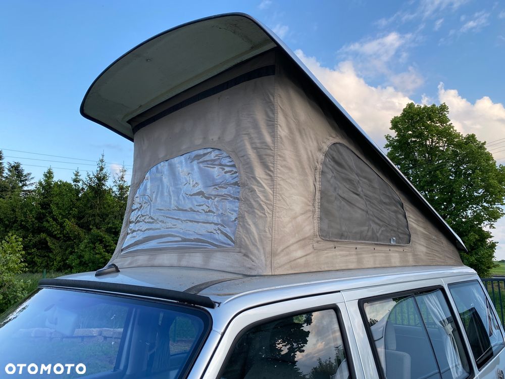 Volkswagen Caravelle - 17