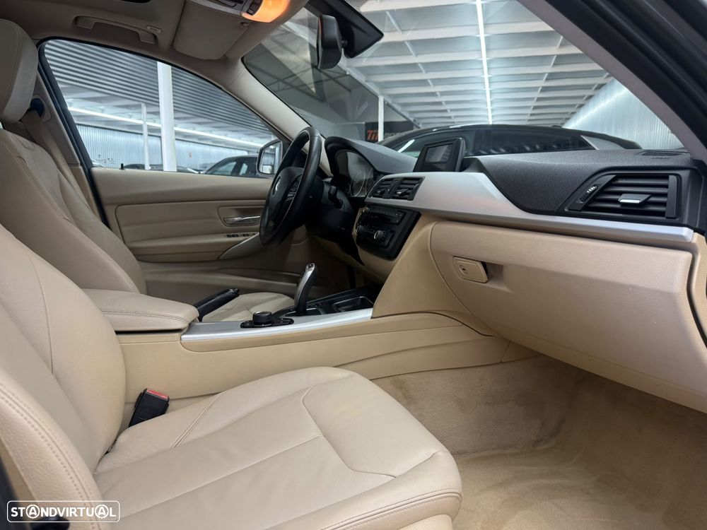 BMW 320 d Auto Line Luxury - 16