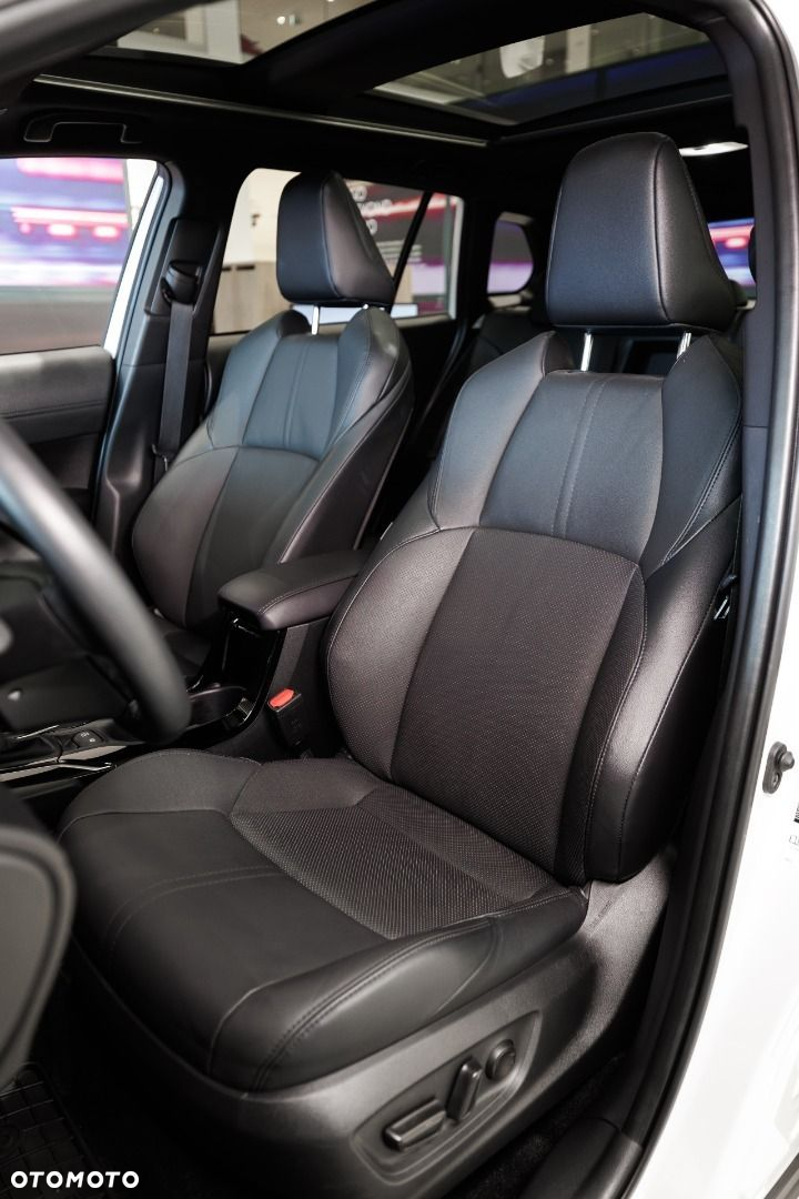 Toyota Corolla Cross - 8