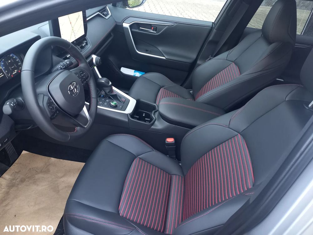 Toyota RAV4 - 12