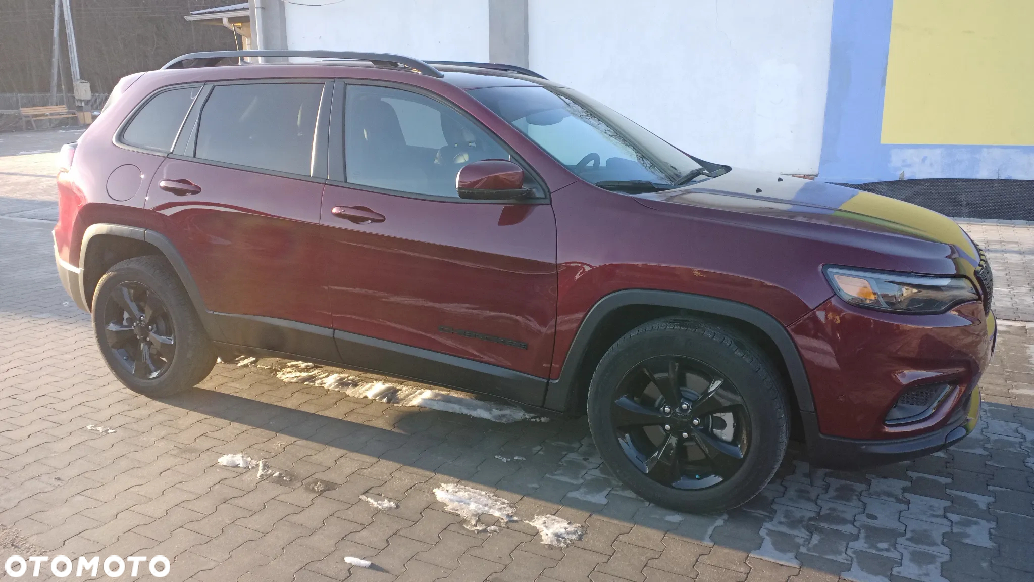 Jeep Cherokee - 15