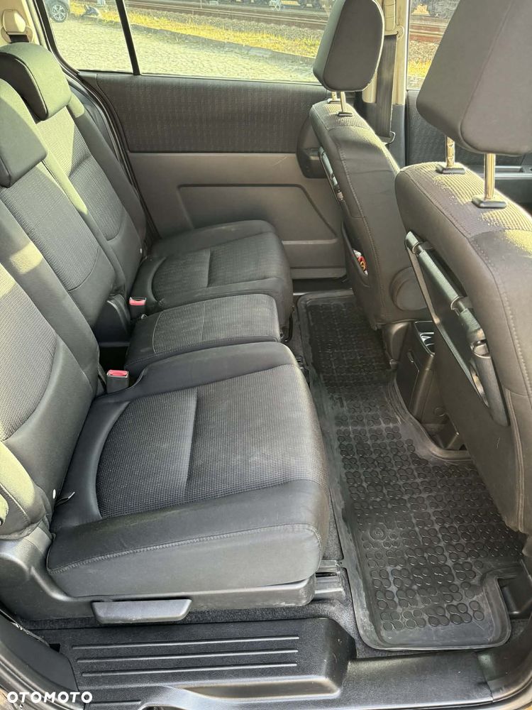 Mazda 5 2.0 Active - 18