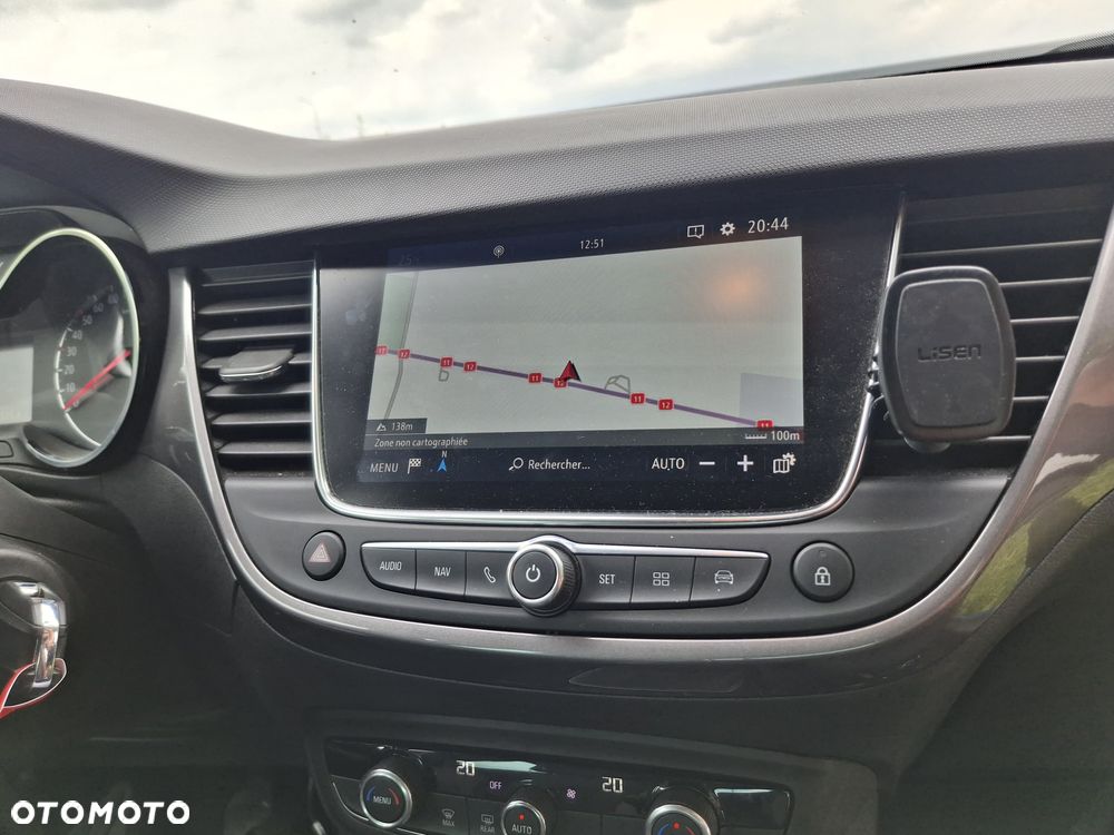 Opel Crossland X - 18