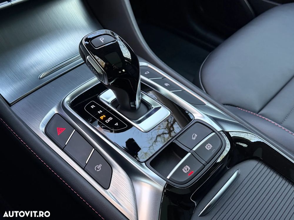 MG HS 1.5 T-GDi 7DCT Exclusive - 14