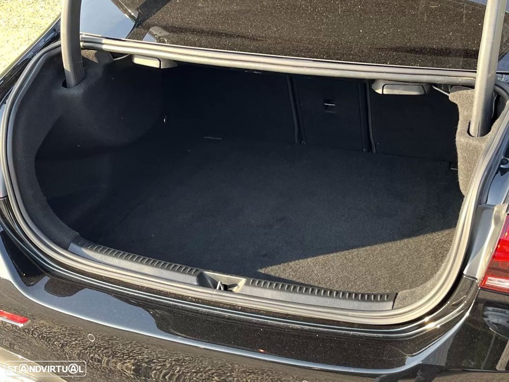 Mercedes-Benz A 180 Limousine d AMG Line Aut. - 37