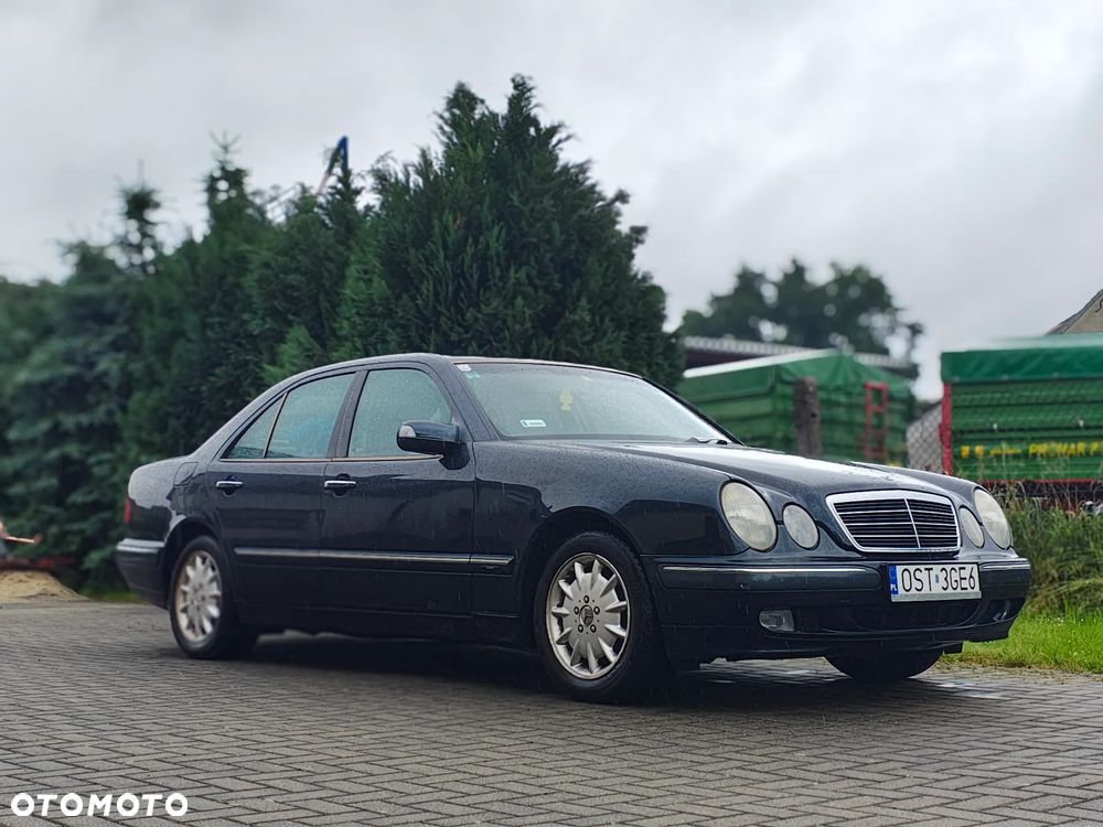 Mercedes-Benz Klasa E - 4