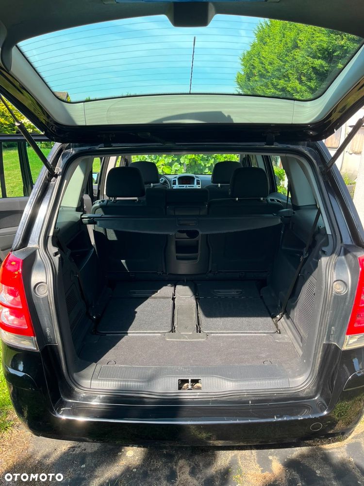 Opel Zafira - 11