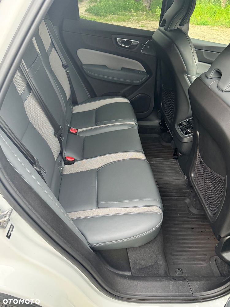 Volvo XC 60 B6 B AWD Geartronic RDesign - 17