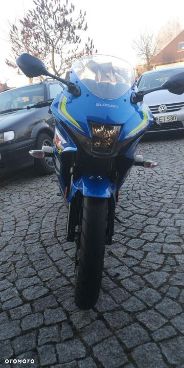 Suzuki GSX-R - 8