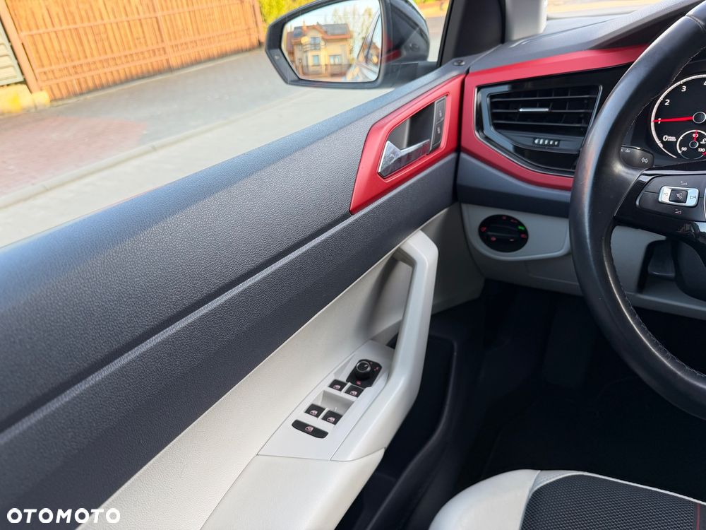 Volkswagen Polo - 29