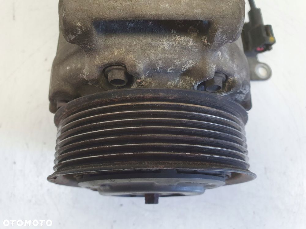 SPRĘŻARKA KLIMATYZACJI Land Rover Discovery III 2.7 TD _ JPB000183 44718- - 7