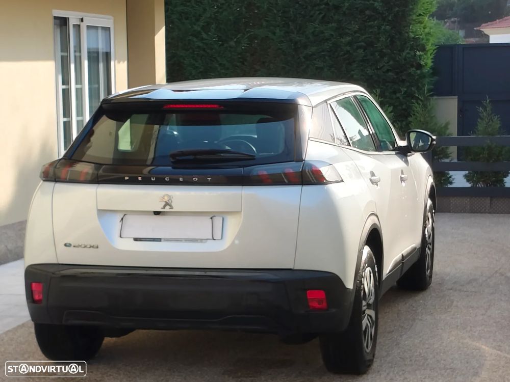 Peugeot e-2008 50 kWh Active Pack - 6