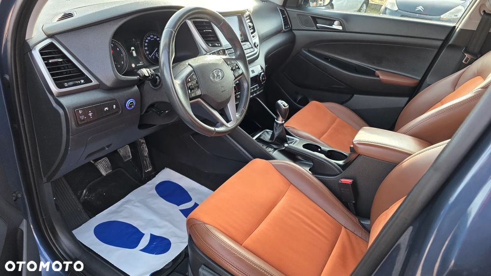 Hyundai Tucson blue 1.6 GDi 2WD Navi - 9