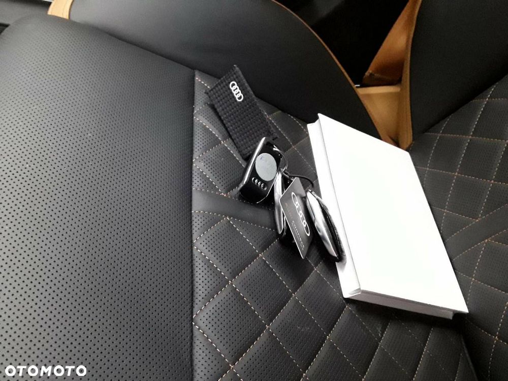 Audi S8 TFSI quattro tiptronic - 8