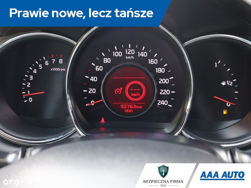 Kia Ceed - 12
