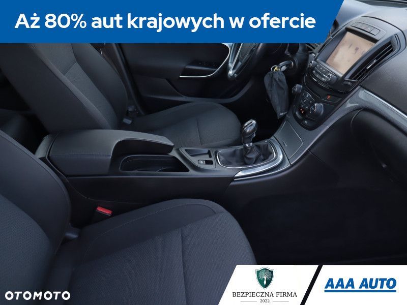 Opel Insignia - 11
