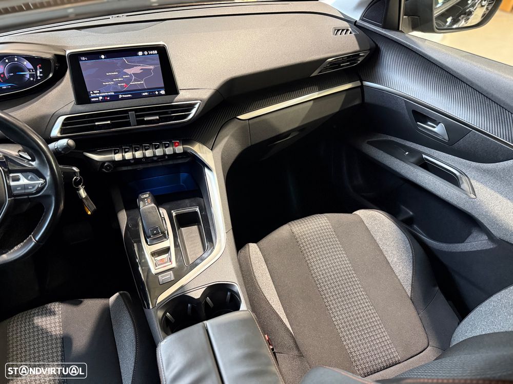 Peugeot 3008 BlueHDi 130 Stop & Start EAT8 Allure - 32