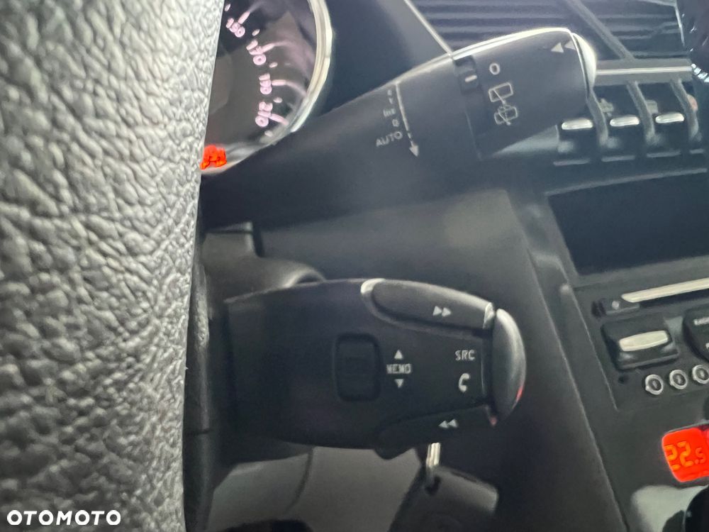 Peugeot 3008 - 24