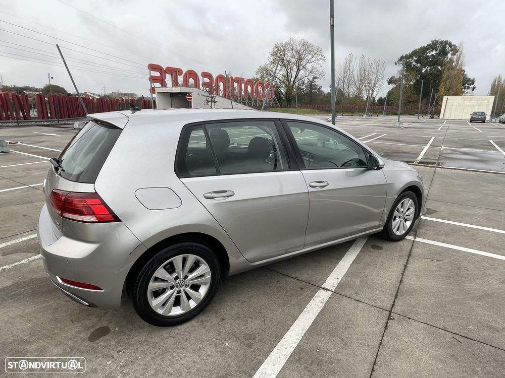 VW Golf 1.6 TDI Confortline - 17