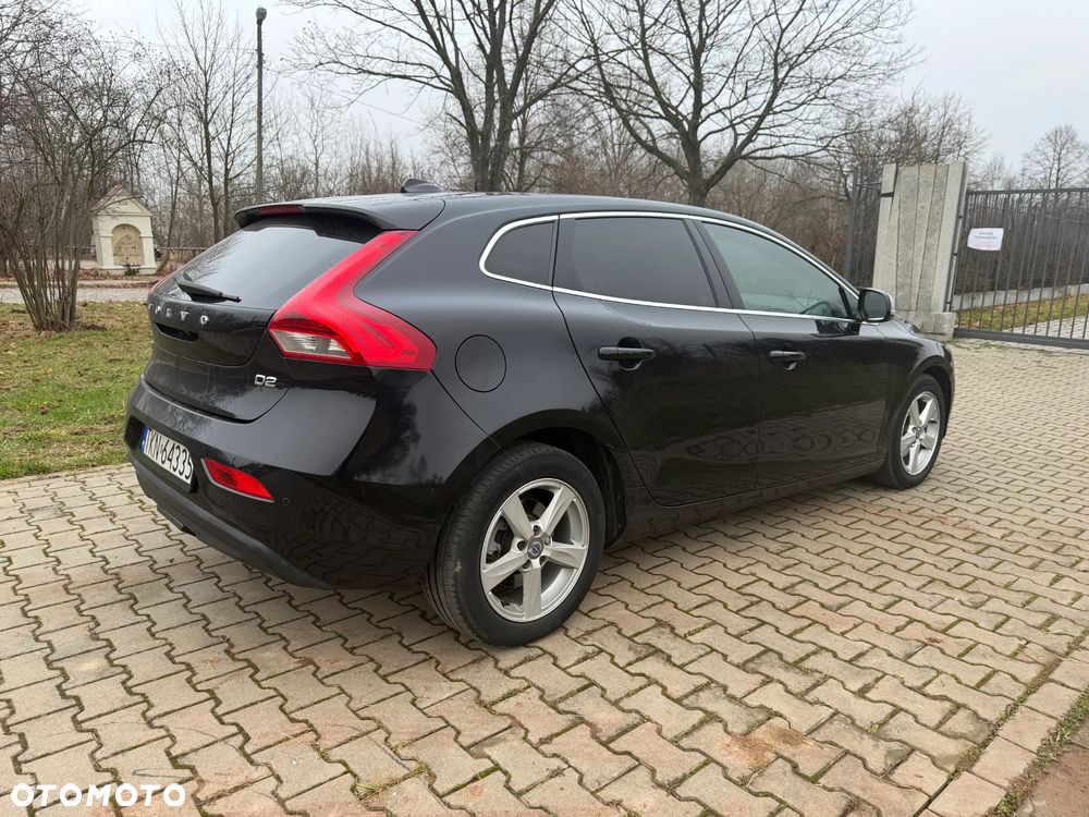 Volvo V40 D2 Momentum - 10