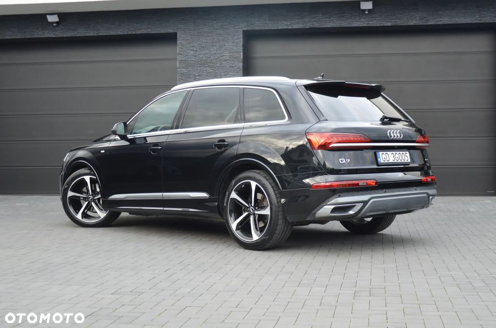 Audi Q7 - 4