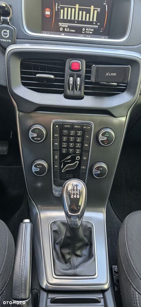 Volvo V40 D2 Kinetic - 9