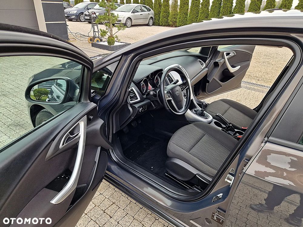 Opel Astra 1.4 150 Jahre - 5