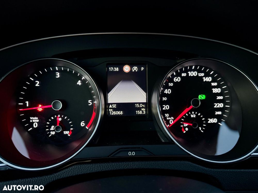 Volkswagen Passat 2.0 TDI SCR DSG Business - 6