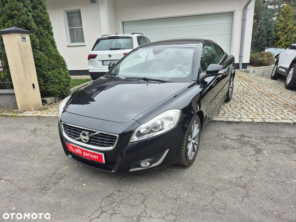 Volvo C70 D3 Momentum - 21
