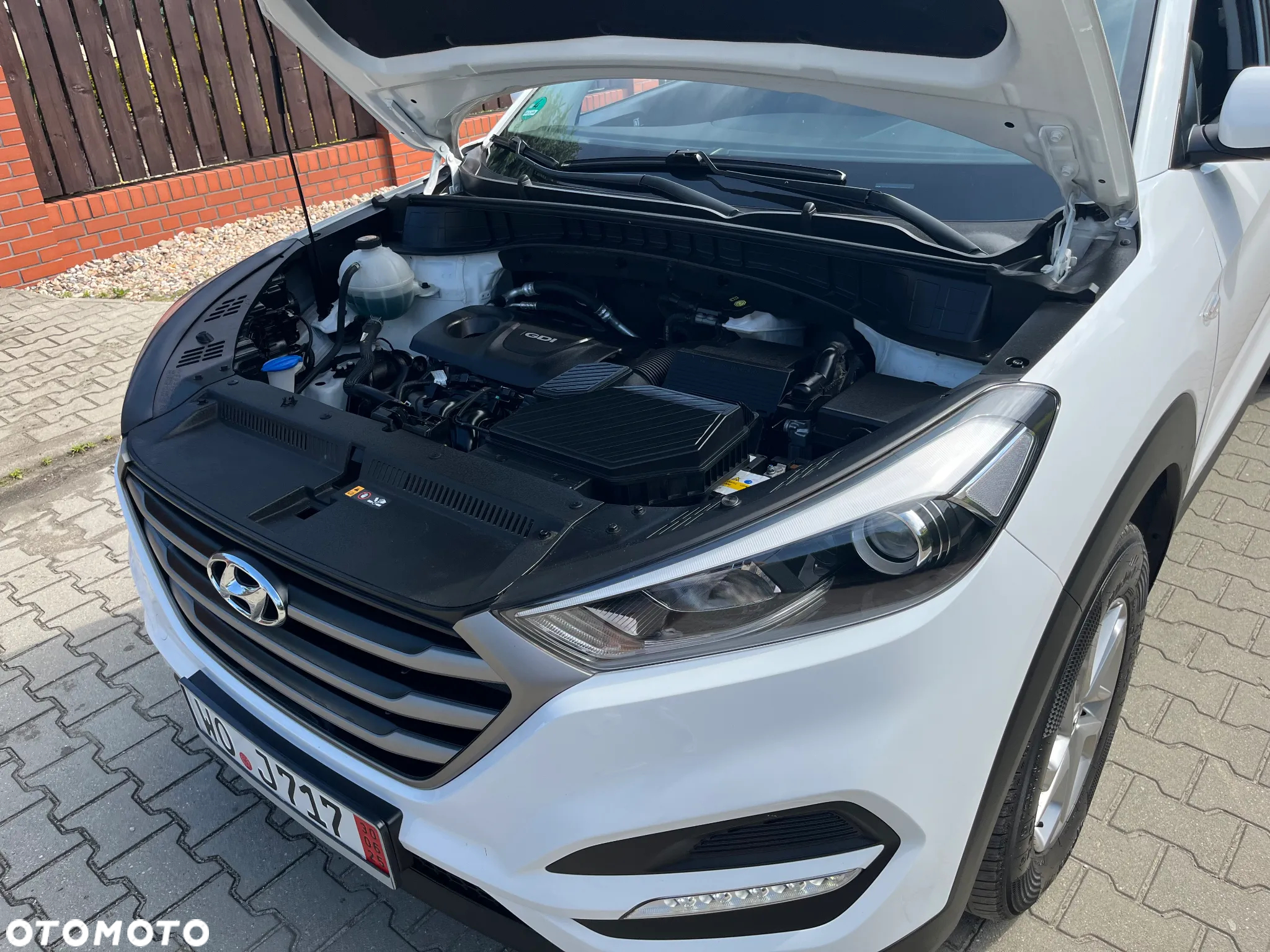 Hyundai Tucson 1.6 GDI BlueDrive Comfort 2WD - 21