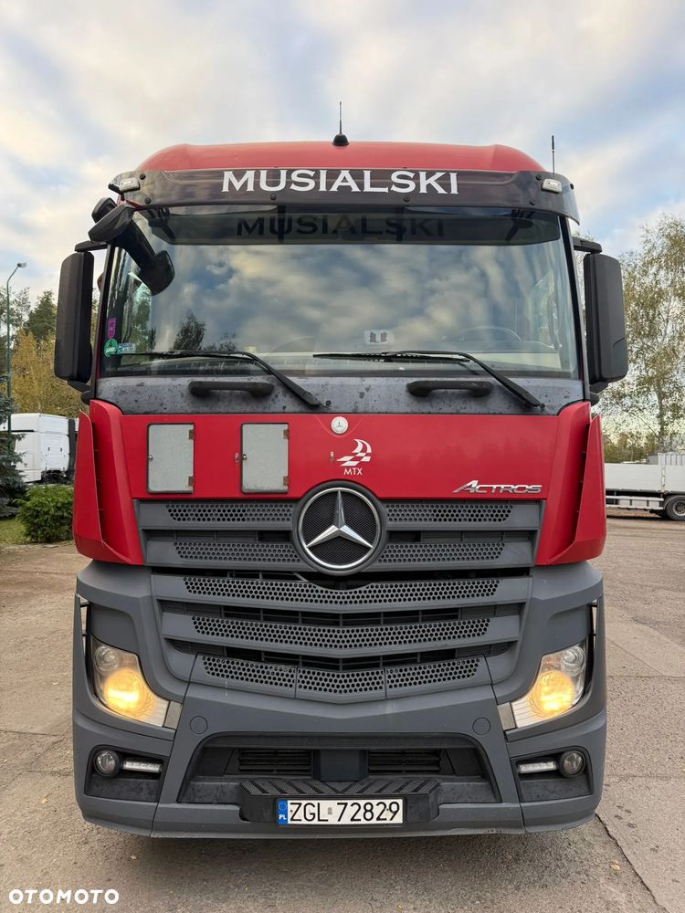 Mercedes-Benz Actros 1942 - 2